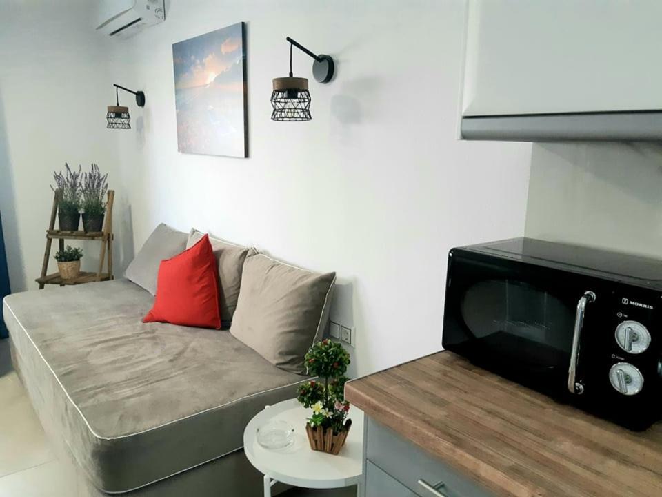 Evaggelia Design Suite Néa Péramos Buitenkant foto