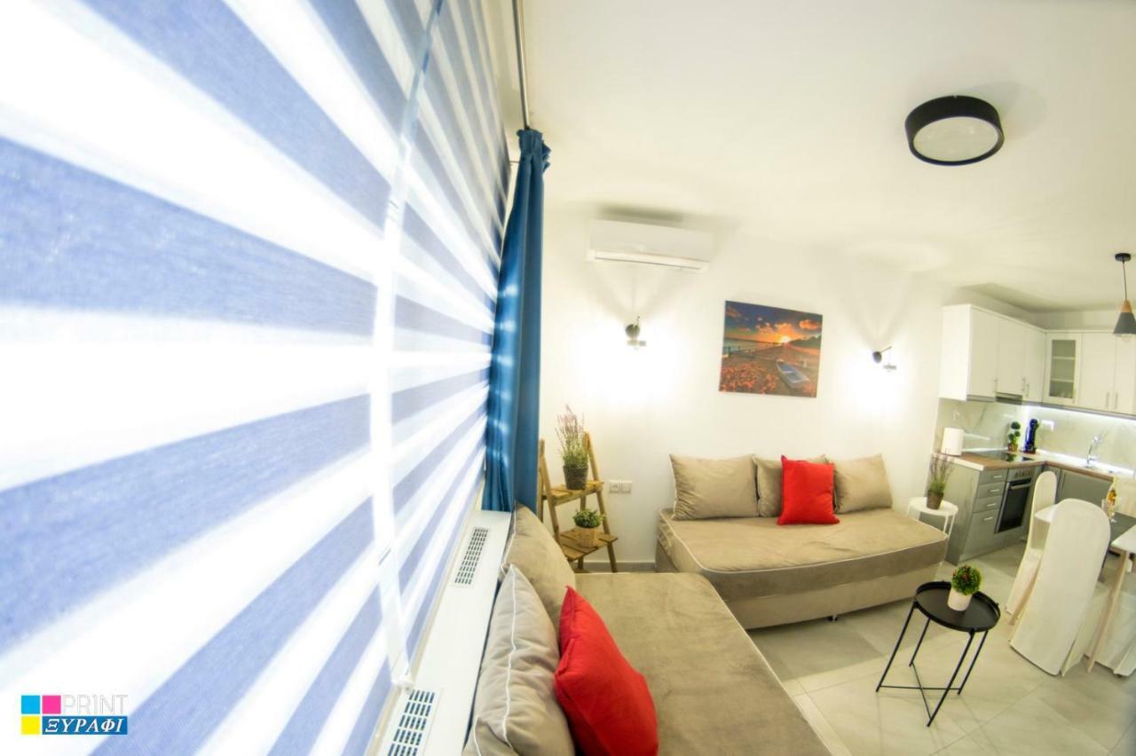 Evaggelia Design Suite Néa Péramos Buitenkant foto