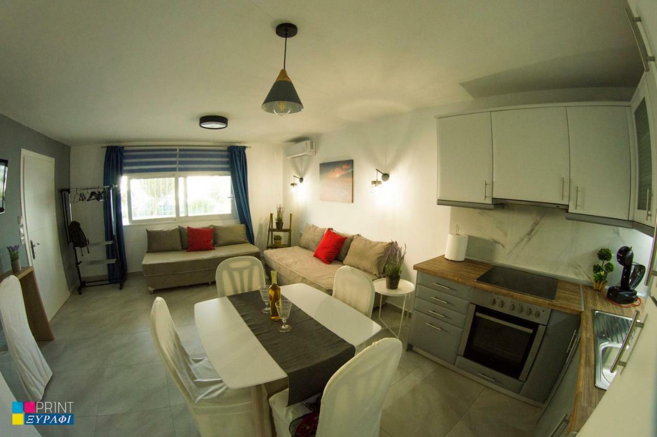 Evaggelia Design Suite Néa Péramos Buitenkant foto
