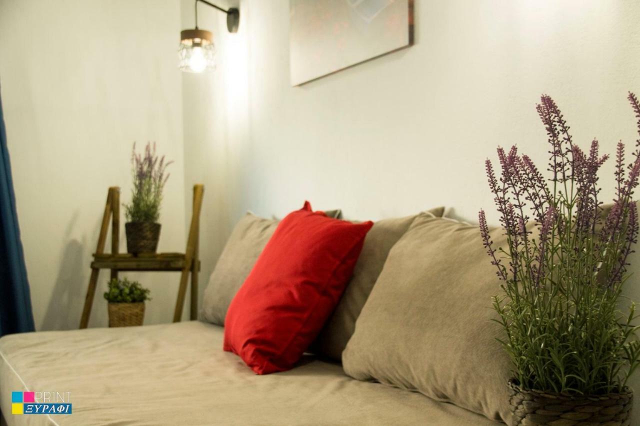 Evaggelia Design Suite Néa Péramos Buitenkant foto