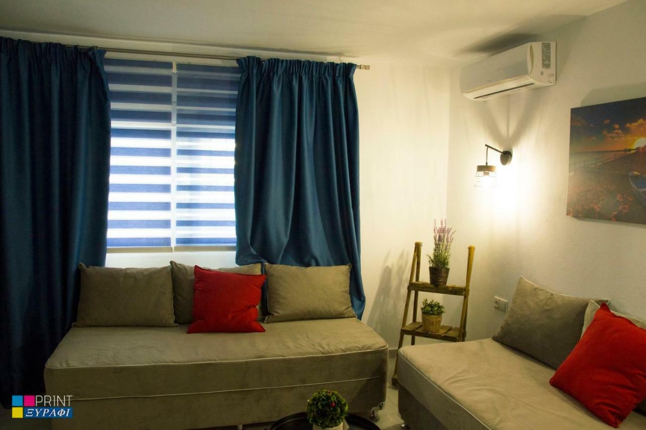 Evaggelia Design Suite Néa Péramos Buitenkant foto